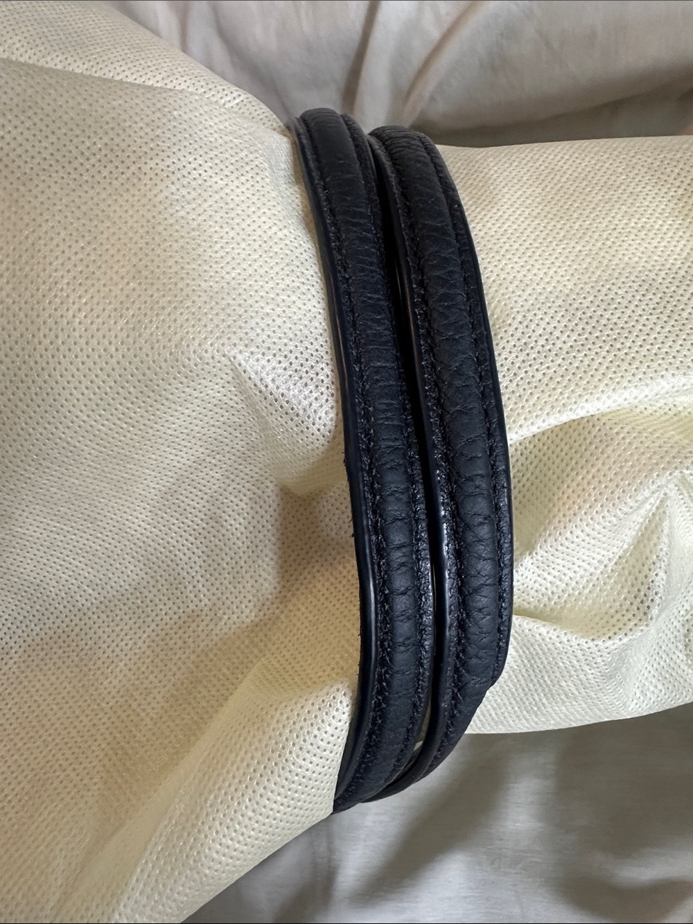 Classic Black Leather Shoulder Bag - Picture 7 of 7